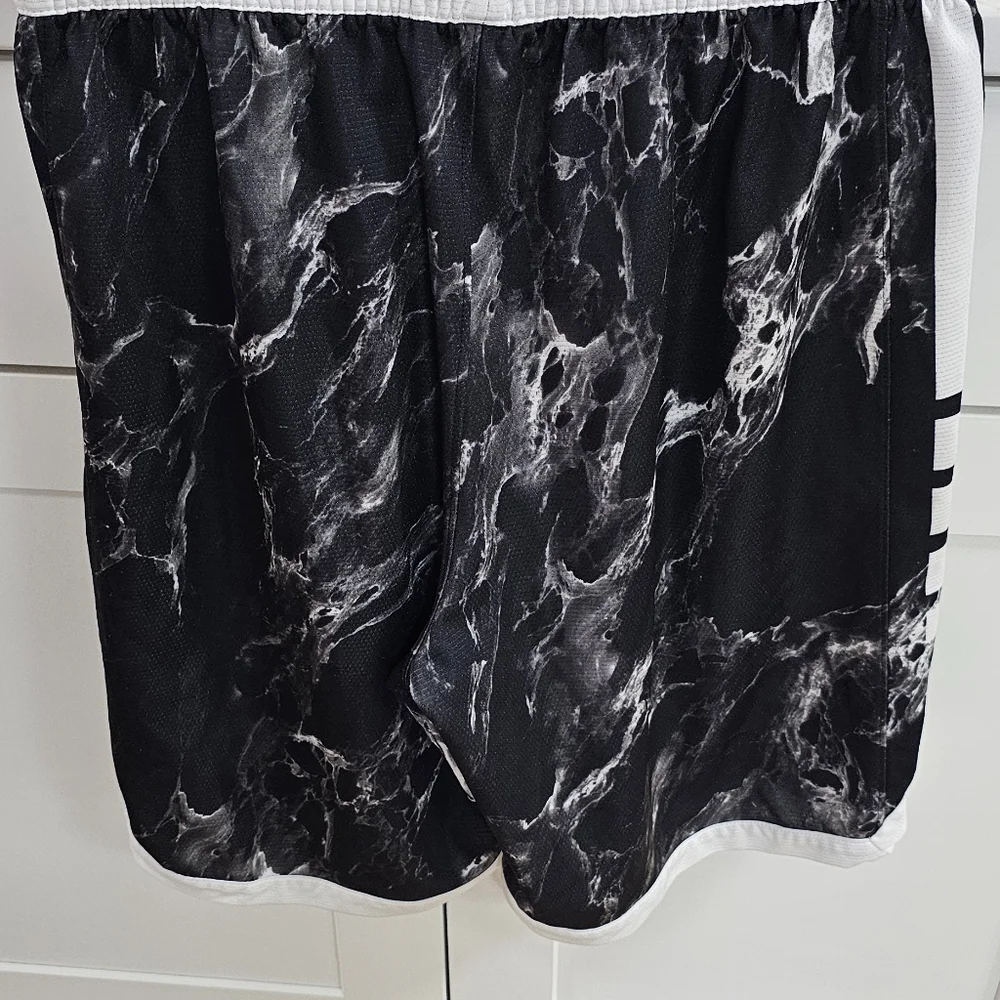Nike Black and White Patterned Shorts Size Large - Picture 3 of 5